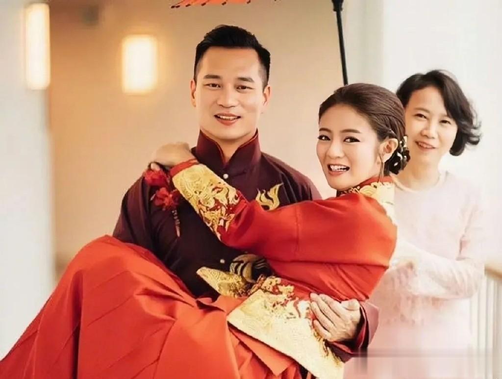 建立在金钱上的婚姻还幸福到哪去。

对于台湾女明星，其实一直都挺迷惑的，因为每次