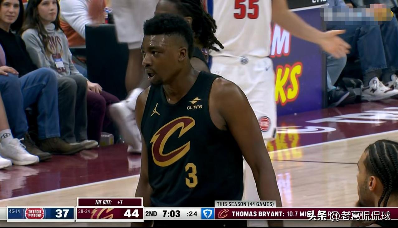 骑士悍将托马斯-布莱恩特真是让人大吃一惊！在今天骑士主场以113：109战胜活塞