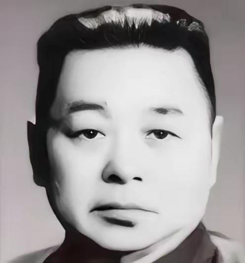 蒋介石打死都想不到，一个被他夺了兵权、闲置整整7年的“光杆司令”，1949年居然