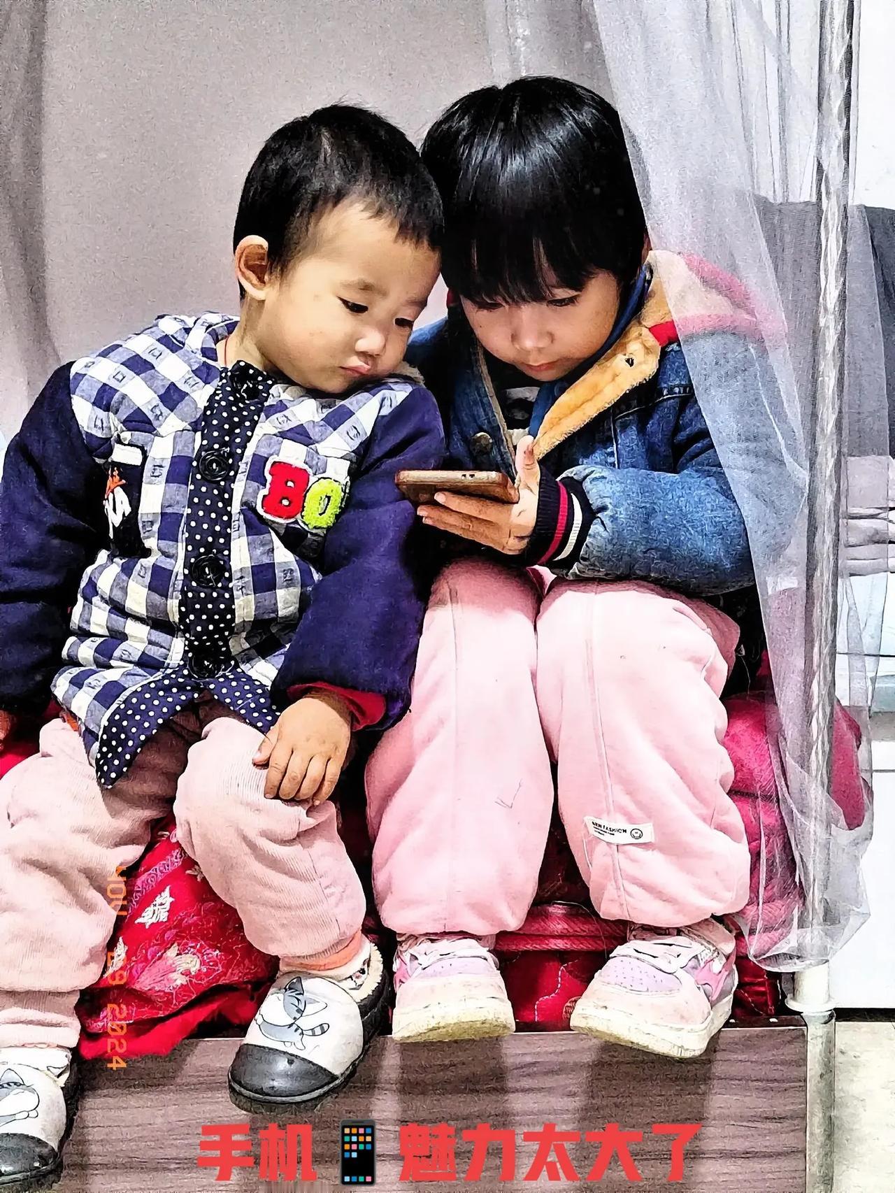 上联：贫在闹市无人问，下联怎么对富在深山有远亲！远亲不如近邻，谁还有更好下联