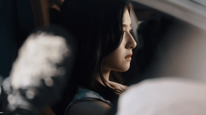 李兰迪新商务拍摄花絮，此女美的大气又高级 