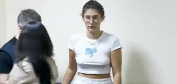 【英19岁少女孕期走私毒品】母亲回应19岁怀孕女儿走私毒品英国一19岁少女因涉嫌