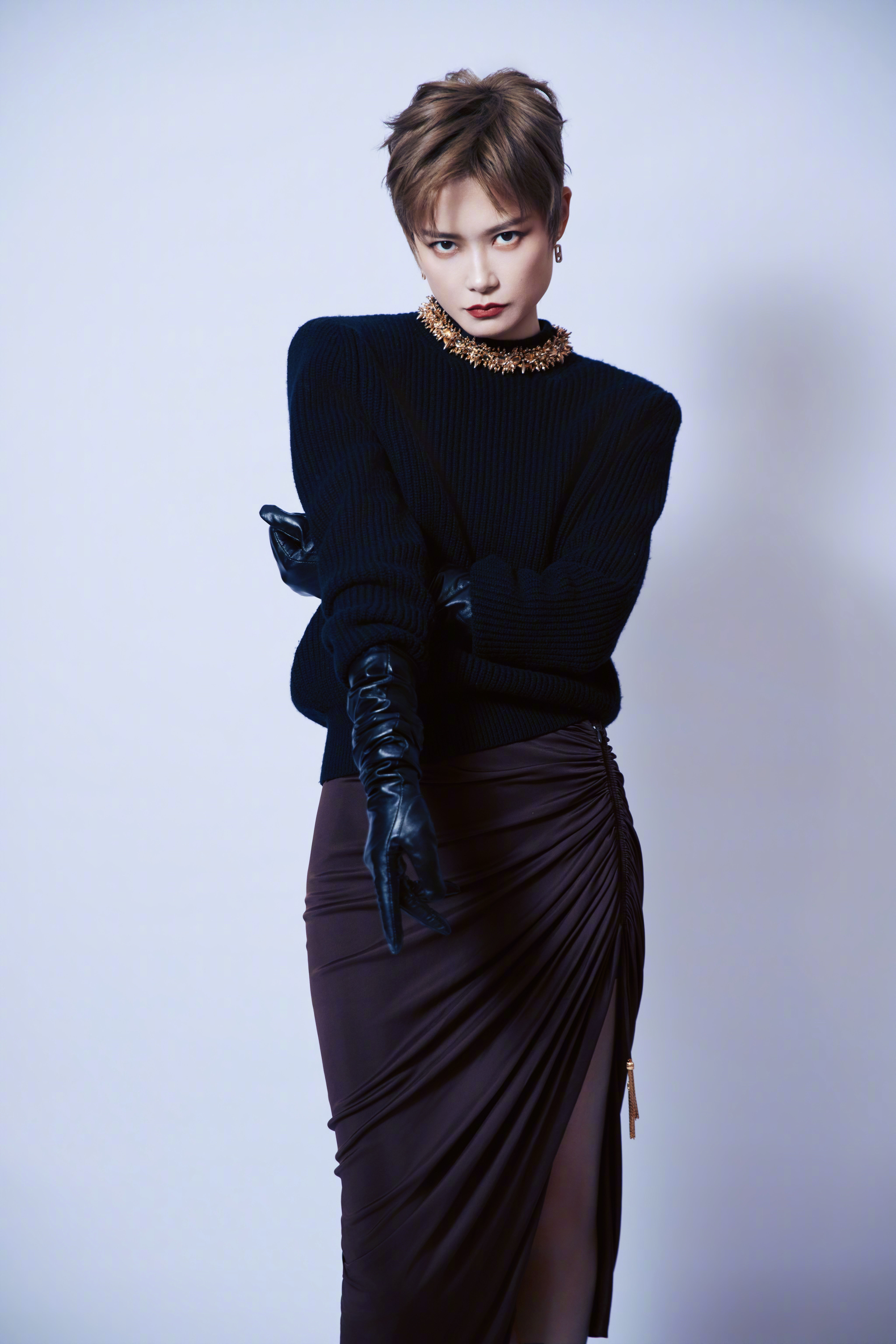 李宇春｜湾区升明月 最有腔调的 Balmain 女郎来啦 ，太时髦了李女士  ～