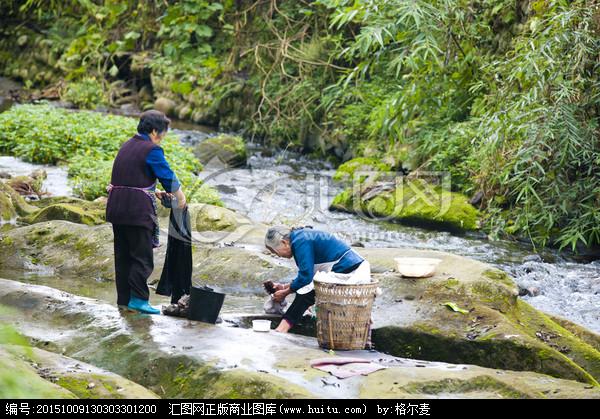 三种洗衣用品对地、作物危害排序（从重到轻）——
 
洗衣粉＞洗洁精（洗涤精）＞肥