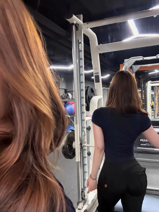 恶心的肌肉女
