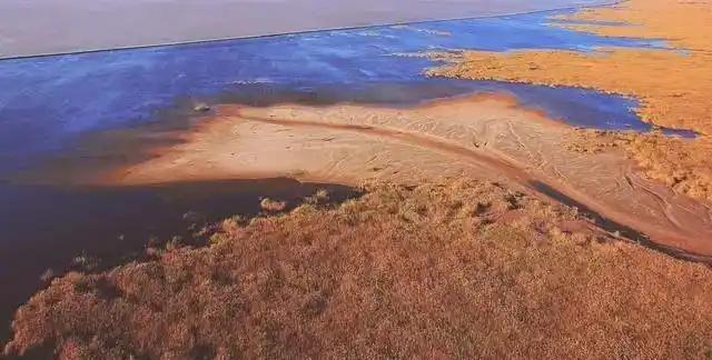 填海这个办法好，可以一劳永逸解决台湾问题！十万辆渣土车昼夜交替、加上几万台挖掘机