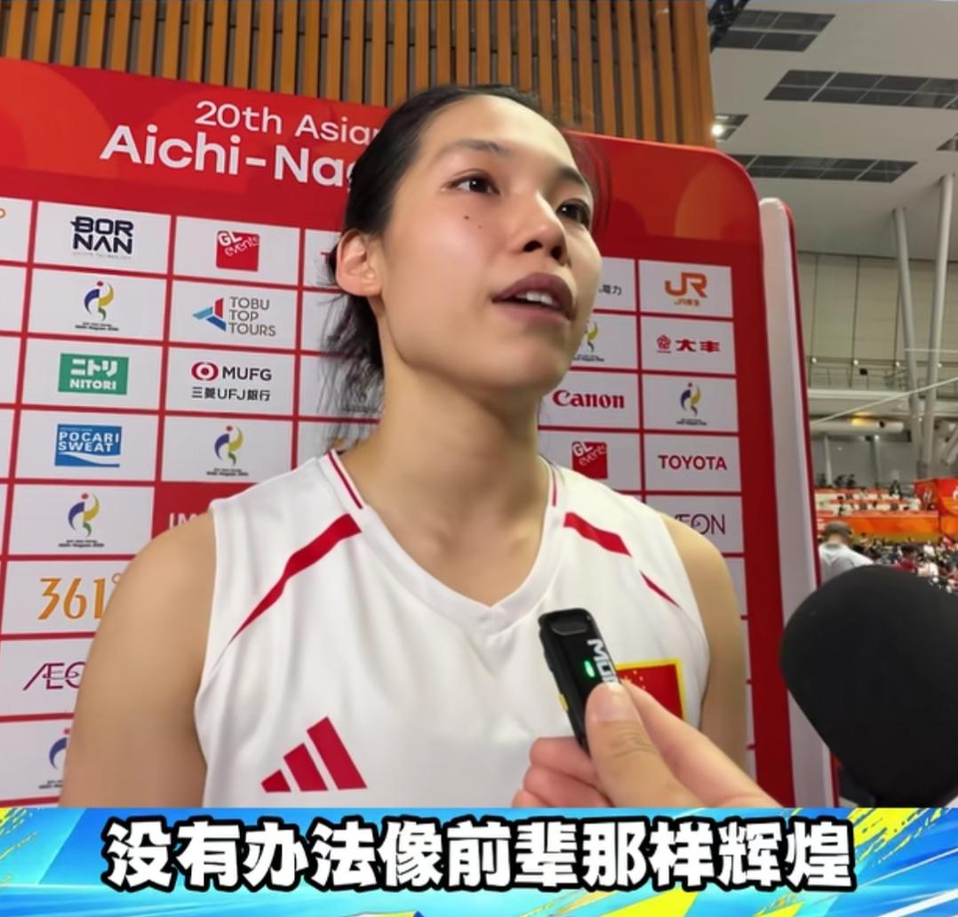 女排亚锦赛结束之后，
中国女排遗憾的没能直通洛杉矶奥运，
中国女排的边攻庄宇珊说