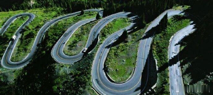 中国最美公路独库公路，6月1日正式恢复通车啦🚗✨这条纵贯天山、连接南北疆的传奇