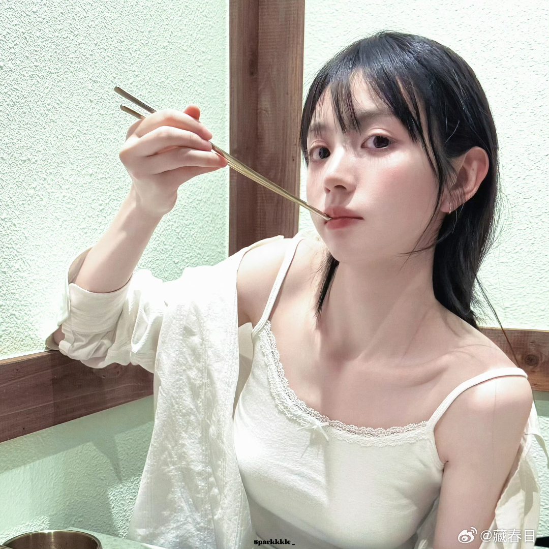 𝙎𝙃𝘼𝙍𝙀｜女明星头像｜绿色头像｜好运听说绿色系的头像利运势 分享一组