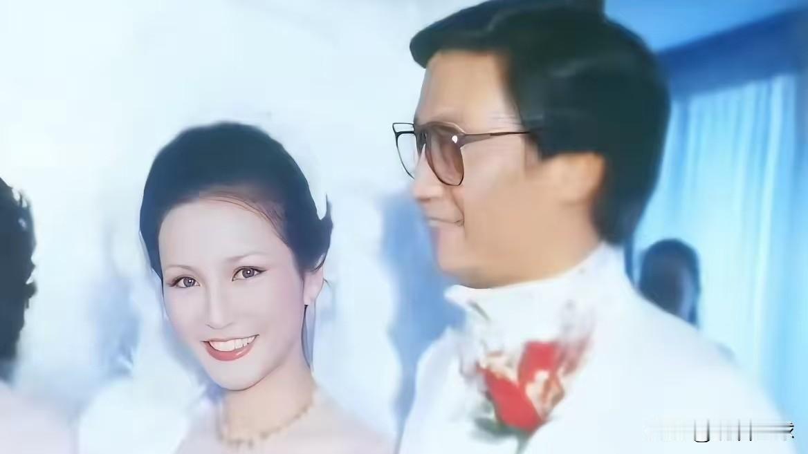 谢贤去世了

估计最接受不了的

不是谢霆锋，也不是谢婷婷，而是他的前妻狄波拉。