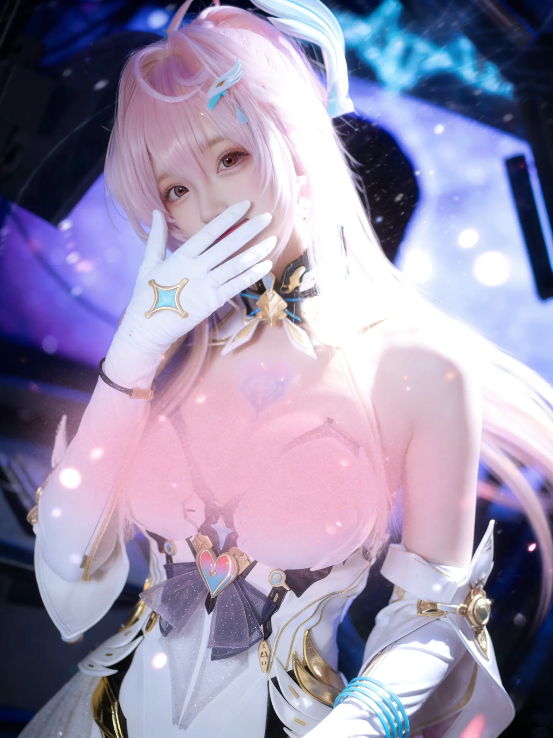 爱弥斯。   继续发点小爱同学~