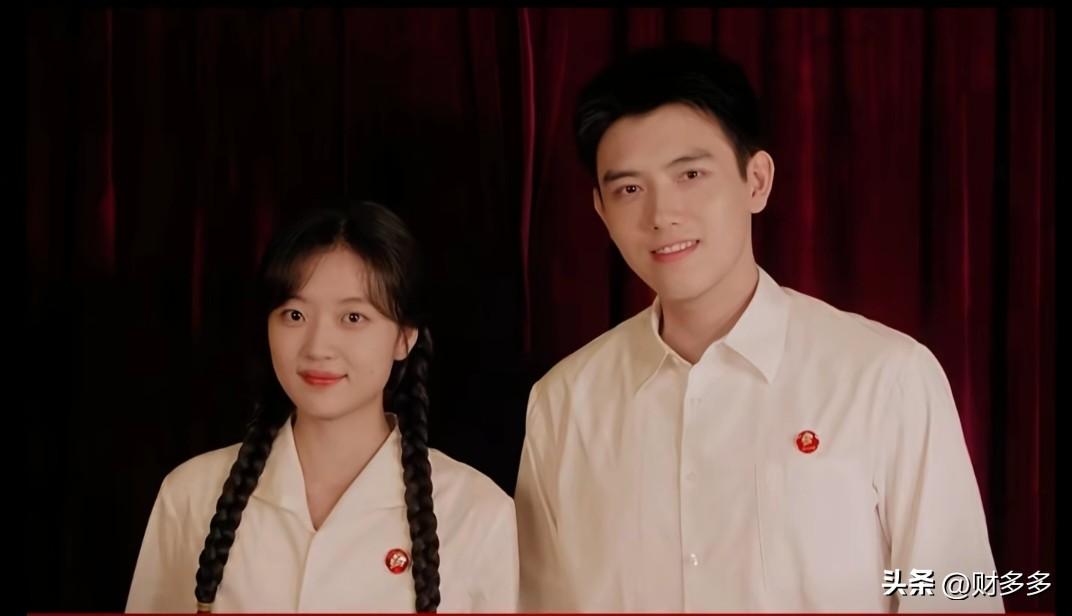 方穆扬和费霓在剧里很甜蜜，
但在现实中，
是不会结婚的，
从家庭方面来说，方穆扬