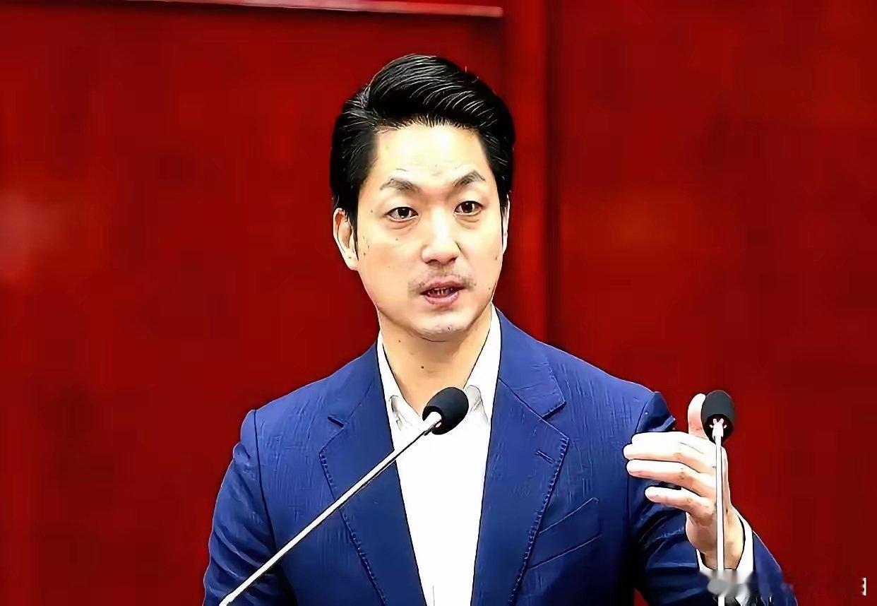 蒋万安最近被记者一句话问懵了：“你都不认自己是中国人，凭啥还想把两蒋的遗骨迁回大