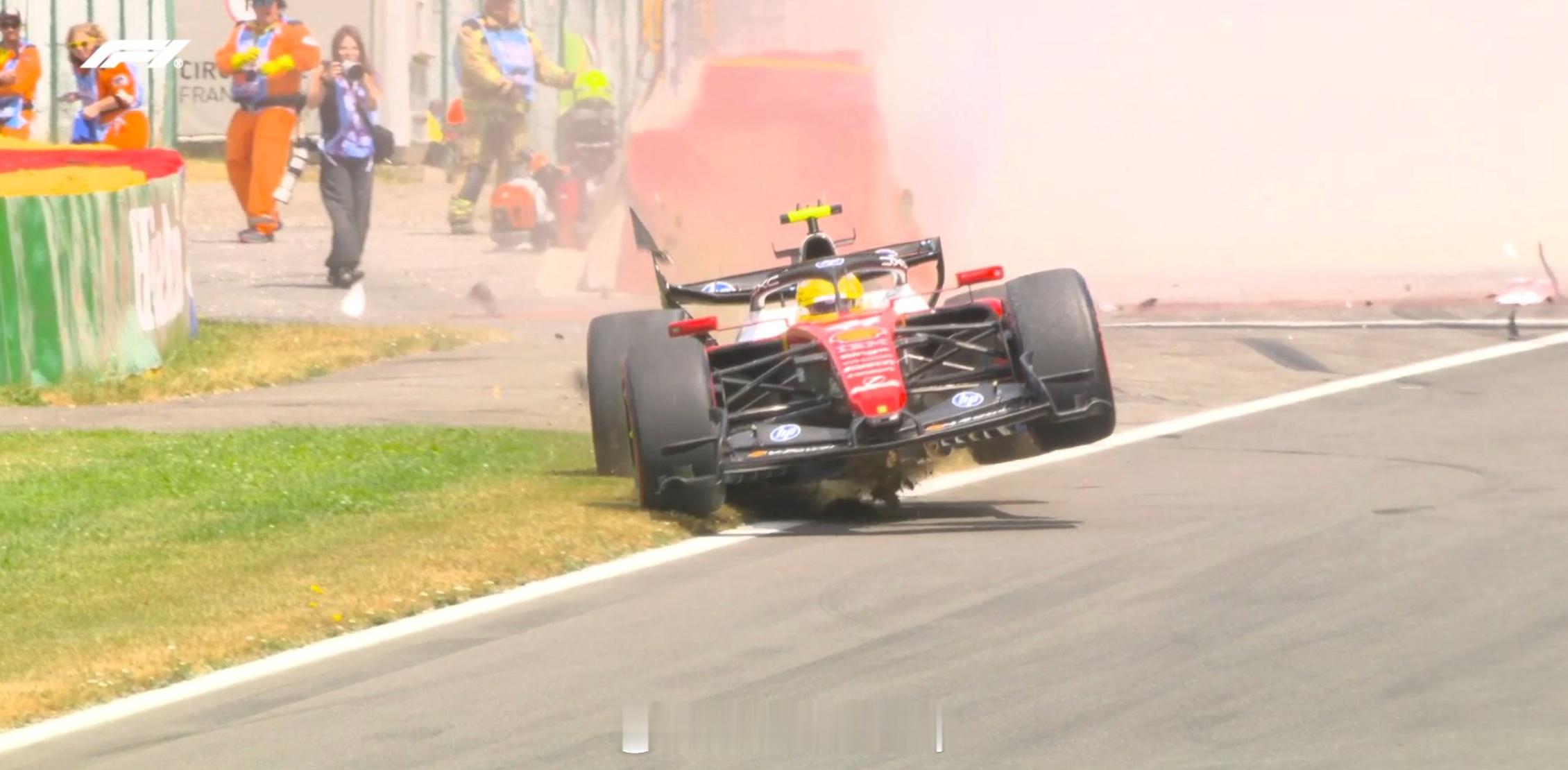2026F1比利时大奖赛  哎~~不禁念叨 跟加斯利一个位置马上排位了  愁~~