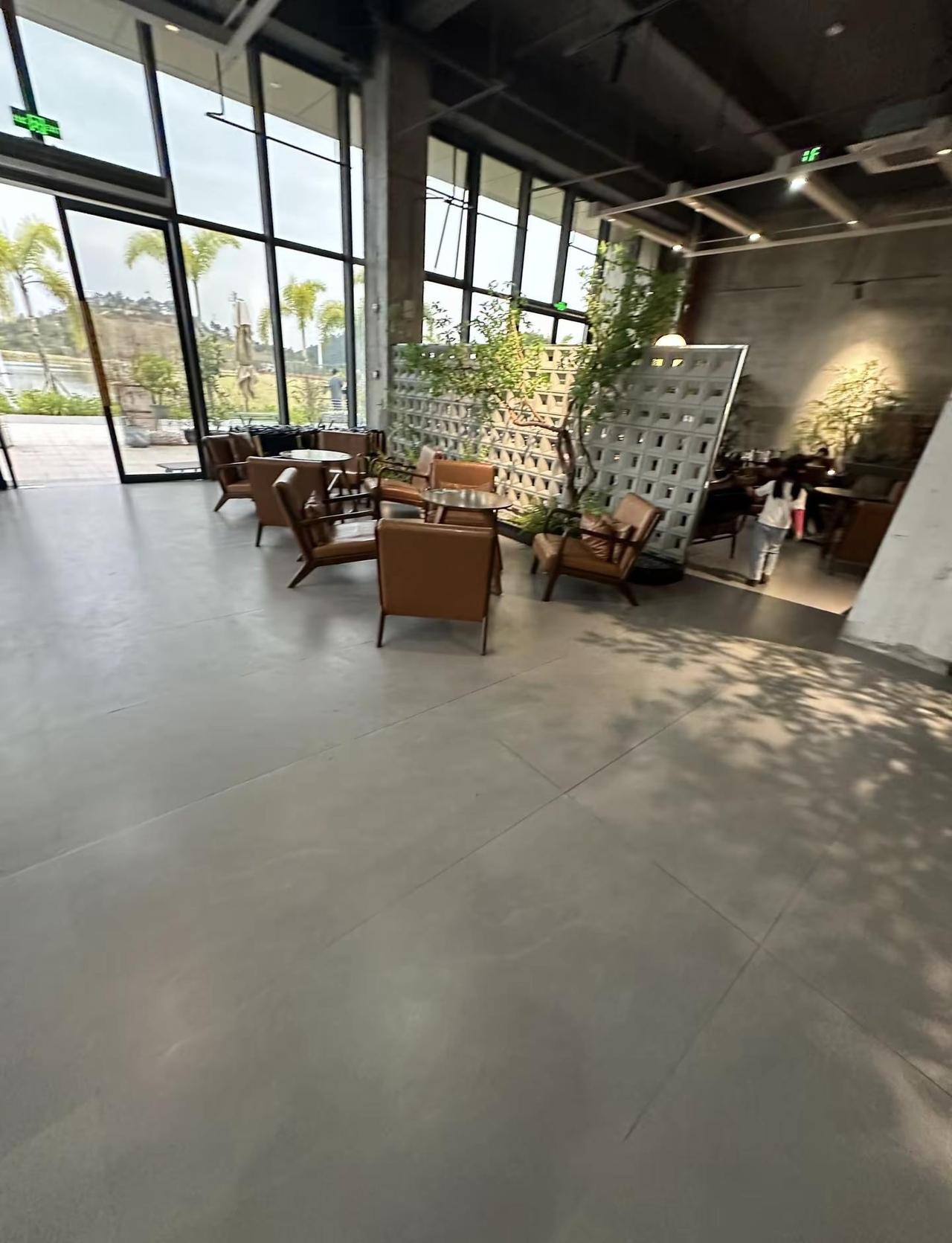 其实你不是怕失去我，你只是怕失去了我这个免费劳动力而已 十三年都捂不热的人心，我