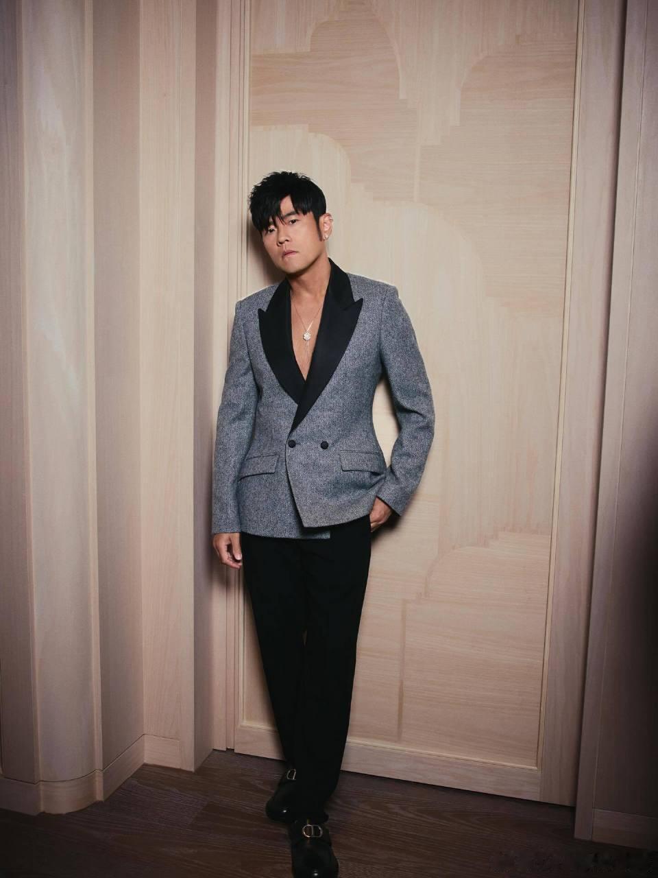 恒星不忘集结了我的青春谁被这阵容戳中泪点！五大男神合体唱响永恒回忆，旋律藏着青涩