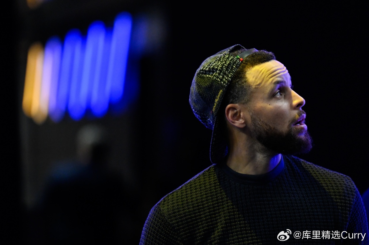 Anthony Slater：这赛季对勇士来说是非常黑暗的时期，他们眼睁睁看着自