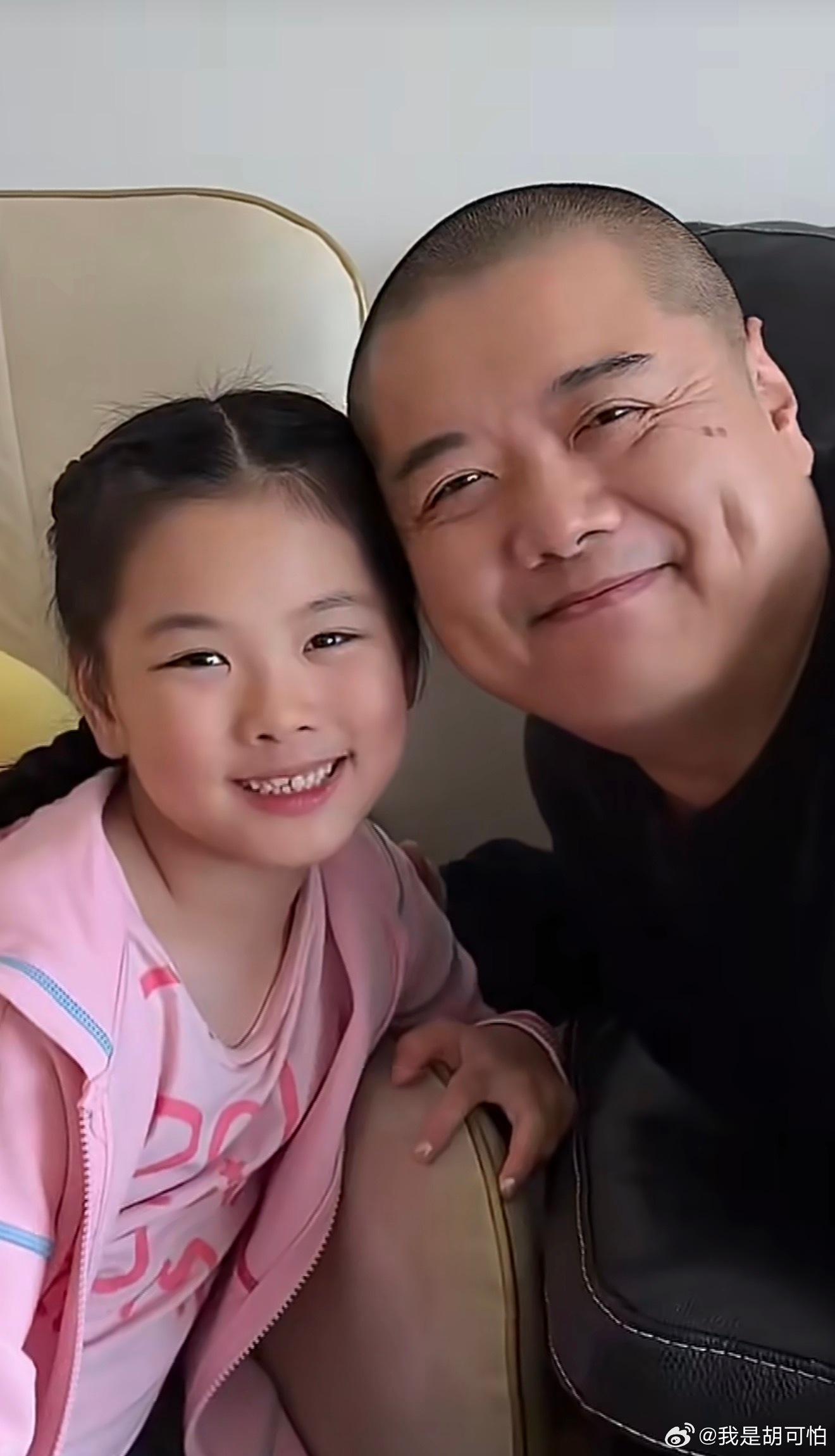 谁在说林子聪儿子女儿像不像的，简直一个模子刻出来的，不过对林子聪印象最深的就是茂