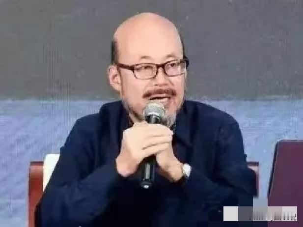 哲学家王东岳说过一段很刺耳的话：“中国社会道德溃败的根源，在于上层精英率先撕毁了