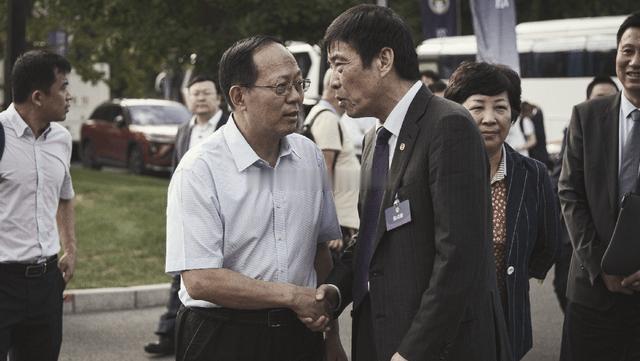 #苟仲文涉嫌严重违纪违法#祸害过中国足球的人，一个也不要放过！ ​​​