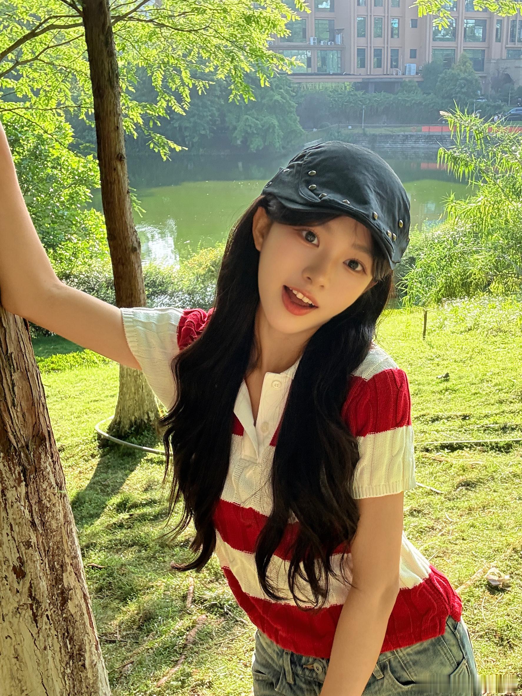你好美女  我将走到你前面去做投篮动作 