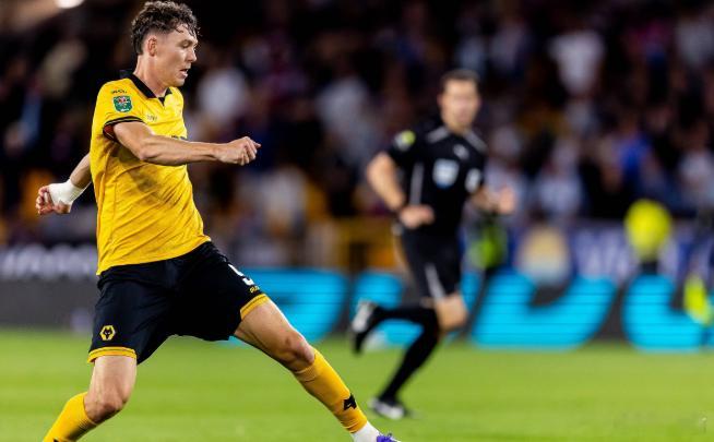 1月22日讯 据天空体育报道，如果离开狼队，拉尔森仍希望留在英超联赛。欧洲五大联