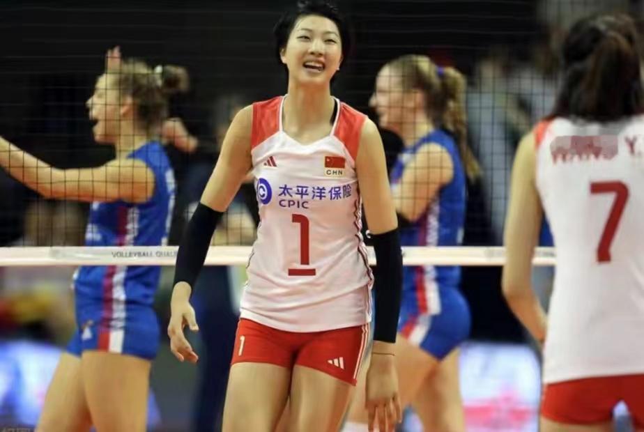 世界女排联赛澳门站，中国女排3：1荷兰女排，小编有四个想不到：
 
1、想不到，