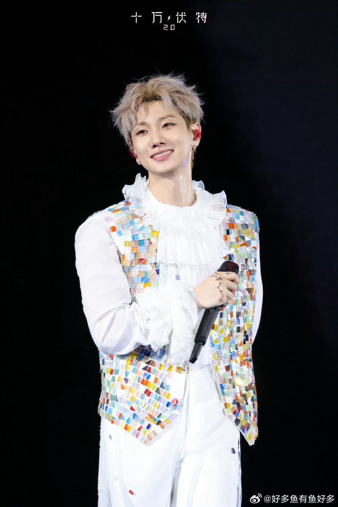 汪苏泷给我竖了个大拇哥亲眼看到汪苏泷给自己竖大拇哥，激动到失语！温柔又真诚的他，