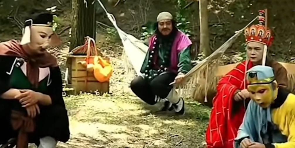 《西游群英荟》团队已多次公开回应，明确否认使用AI配音。
团队主要通过以下方式进