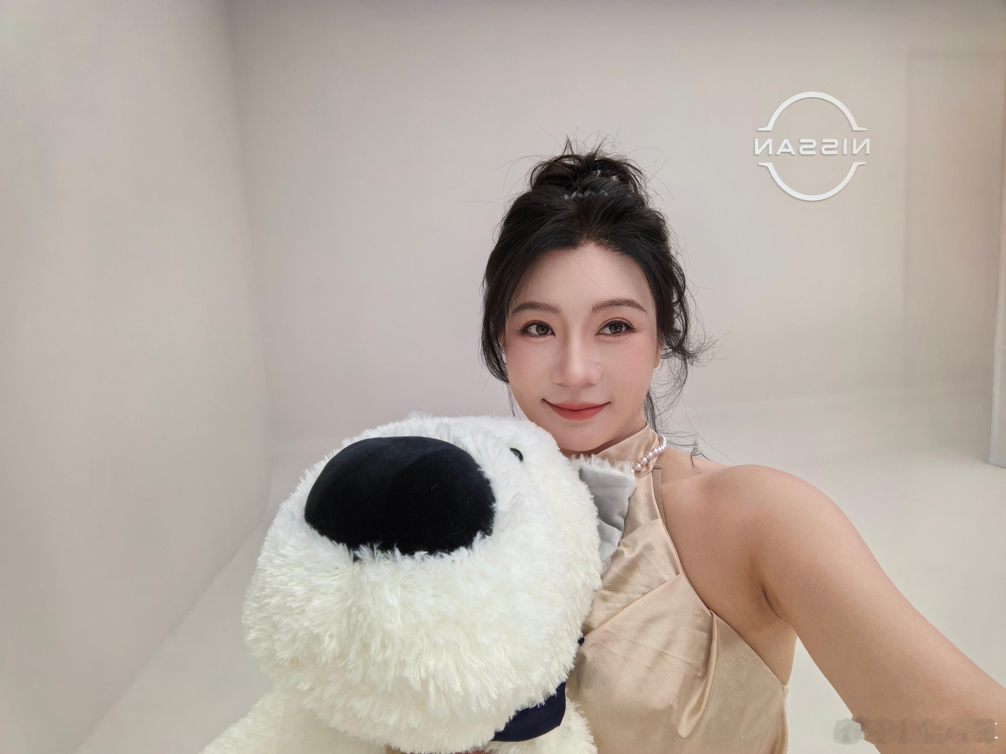 抱上毛茸茸了，是不是也觉得没那么冷了[doge] ​​​