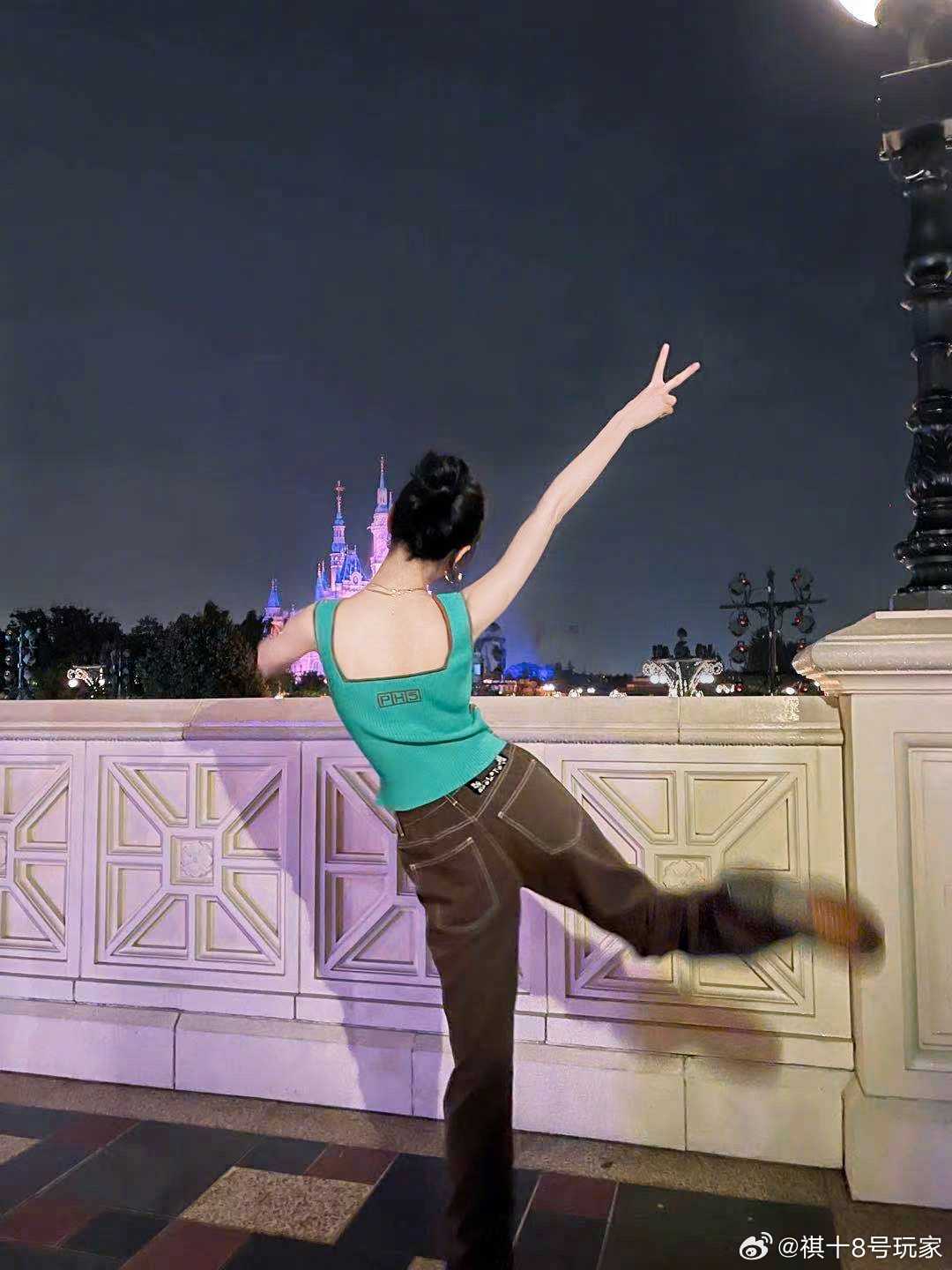 迪丽热巴迪丽热巴0603生日快乐 dlrb 今天星期巴 dlrb 迪丽热巴“有时