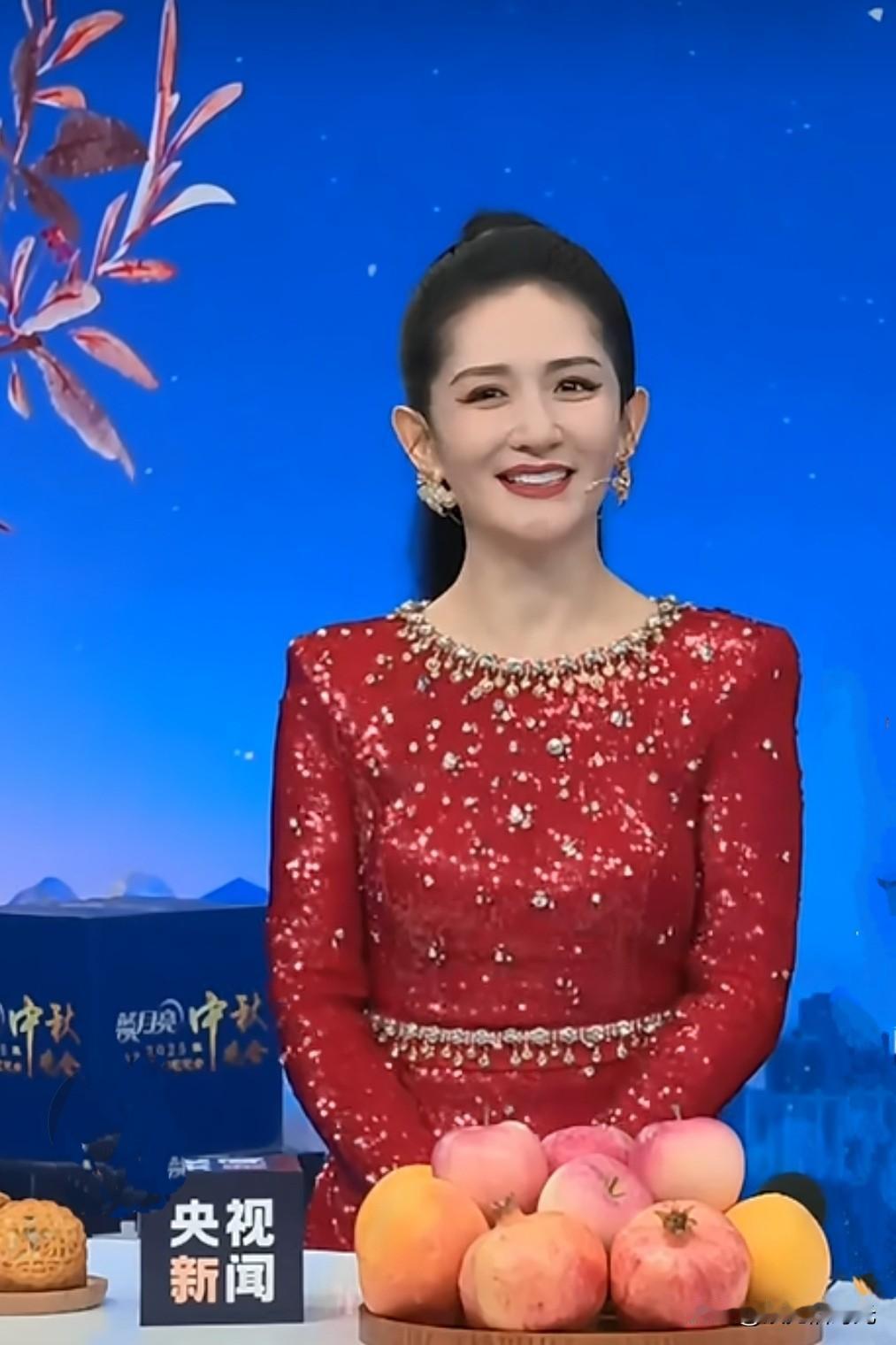 谢娜曾说，谢娜这两个字是一个很有争议的名字。

自打前几日传出她主持央视中秋晚会
