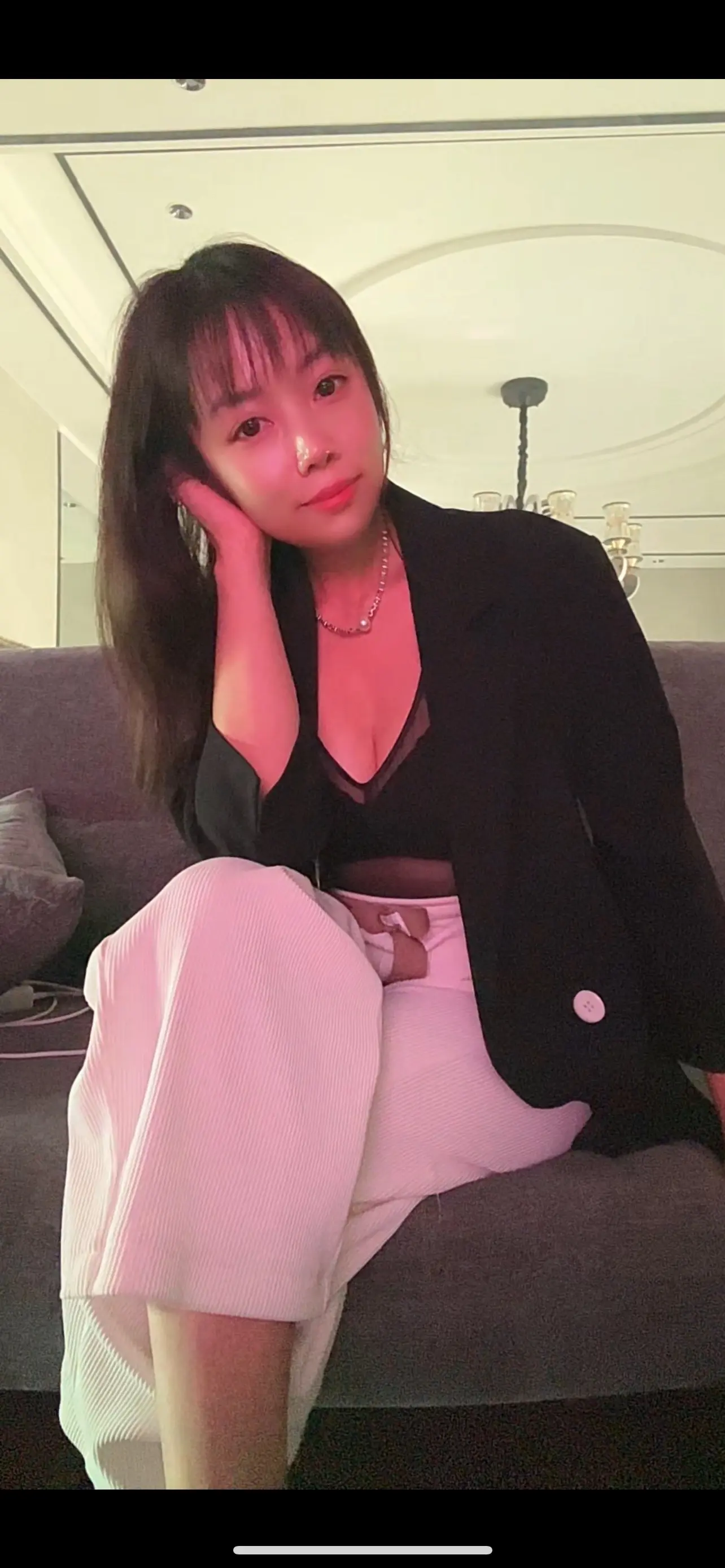 你心情好吗？借我几天，我的坏了。