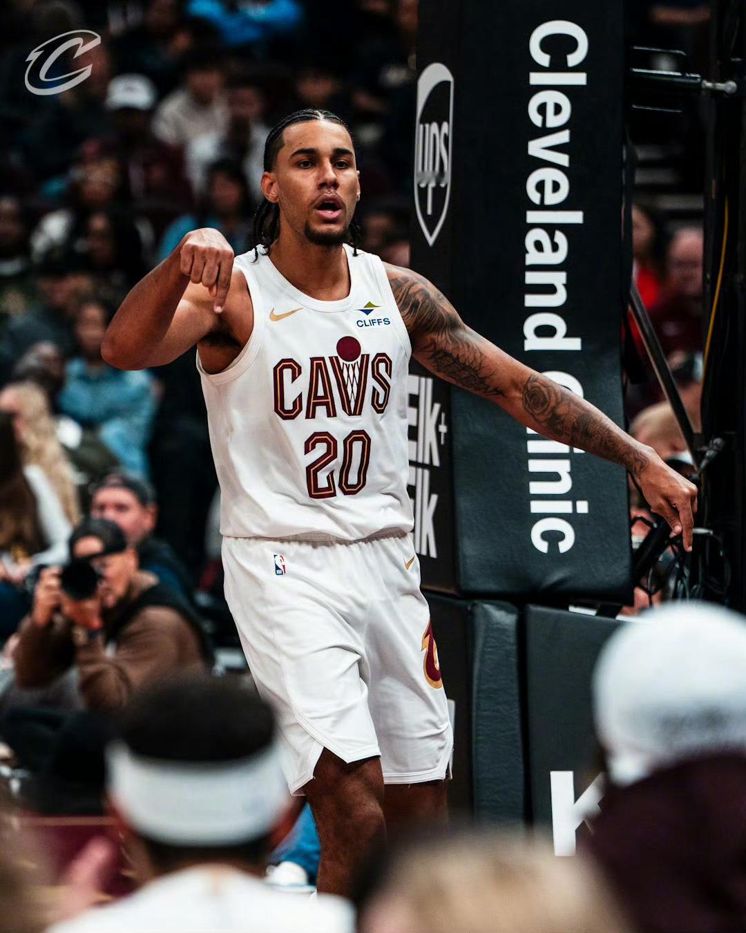 老鹰vs骑士骑士nba This is my house！！！新秀泰森加油！👊