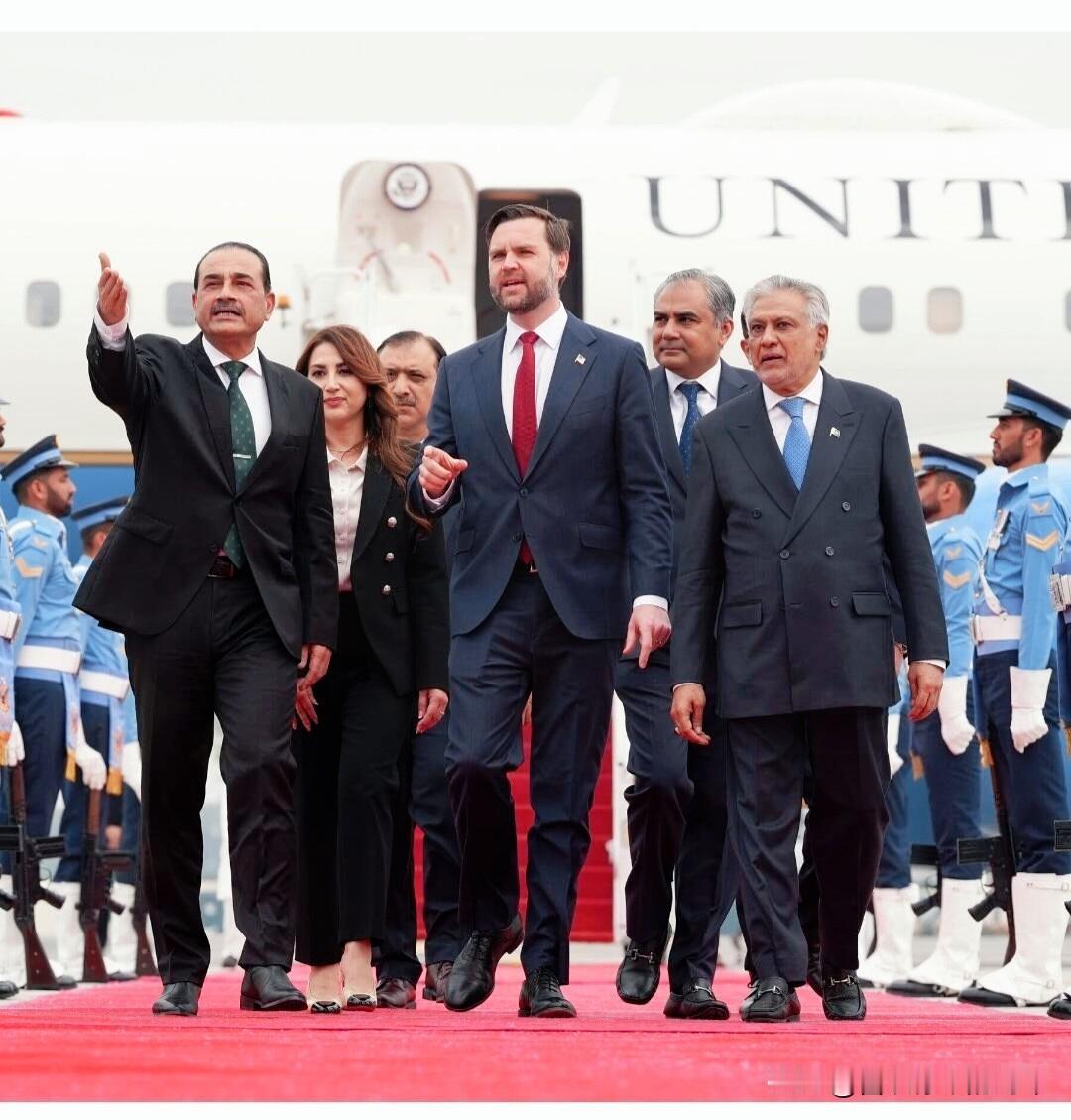 美伊局势疯狂反转！
比剧本还离谱，背后全是利益算计

不是我们不明白，是这个世界