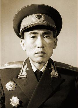 赵杰(1913—1996)，又名赵东斌。河南商城县人。1928年参加中国工农红军