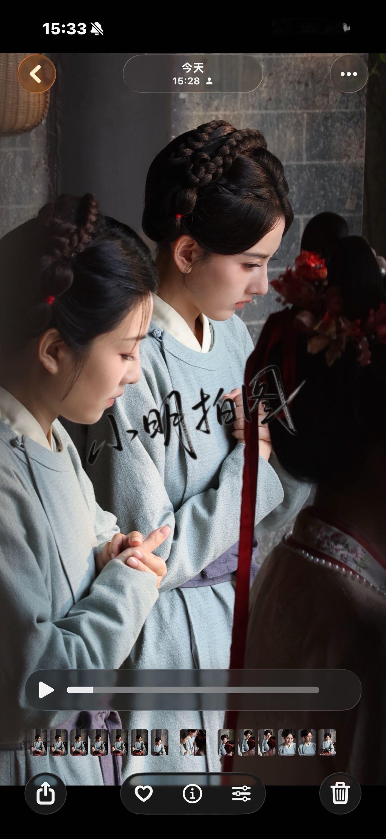 眼下被粉微微勒出纹路的高清人感比磨皮白光的无瑕疵美十万倍，希望每一个拍宋祖儿的导