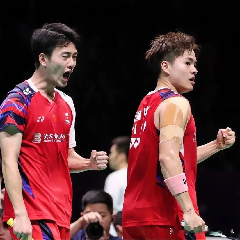 2024汤姆斯杯(世界男子羽毛球团体锦标赛)最新赛况，中国队2-0领先印度尼西亚