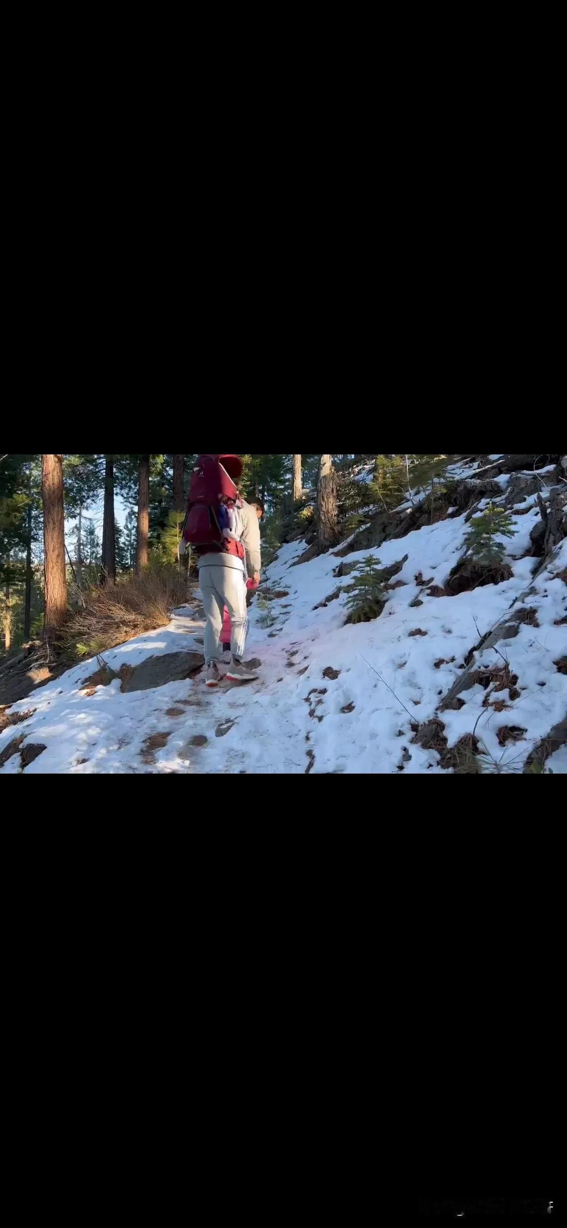 内华达太浩湖的冬日温情
在遥远的太浩湖滑雪场，那片银白的世界宛如一个梦幻的童话王