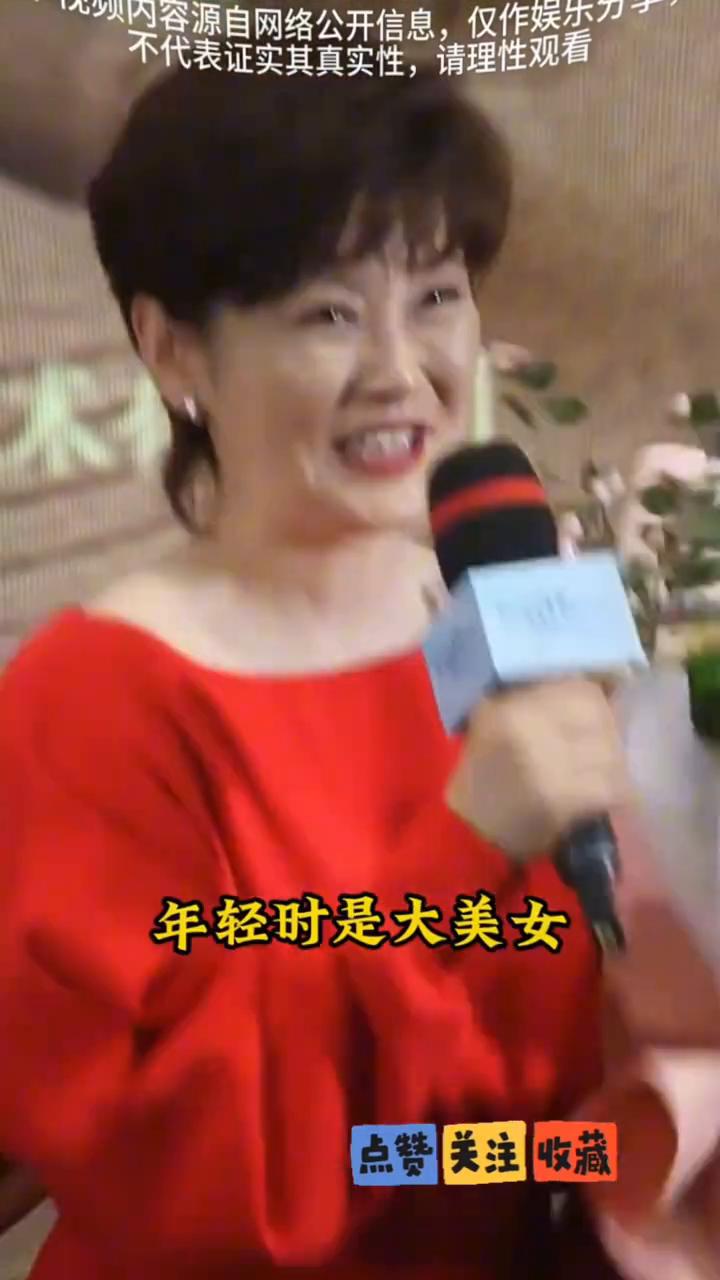 看看被导演音控的四位女星，个个美若天仙，如今却判若两人。
·第一位：蒋文丽。年轻