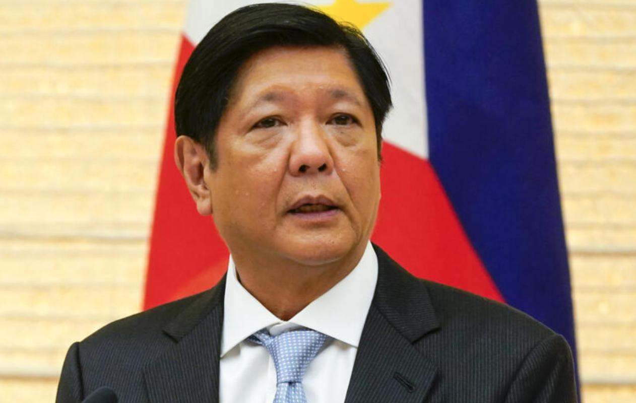 ·夹在中美日之间的菲律宾，一边示好一边摇摆，真能两头得利吗？

在如今的亚太地区