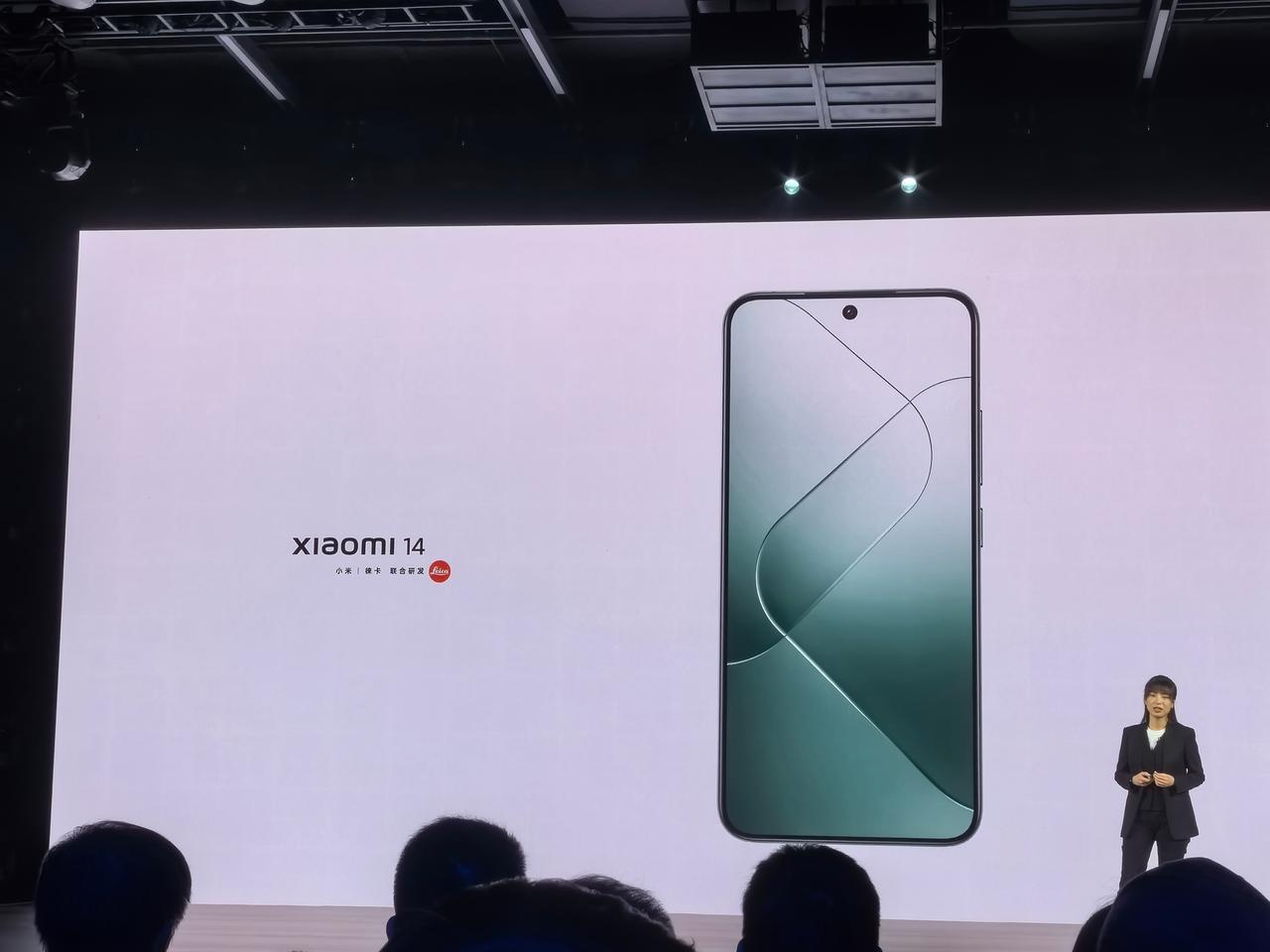 小米13/14不用双曲面，也卖的很好

所以友商为啥一定要双曲面？我不理解