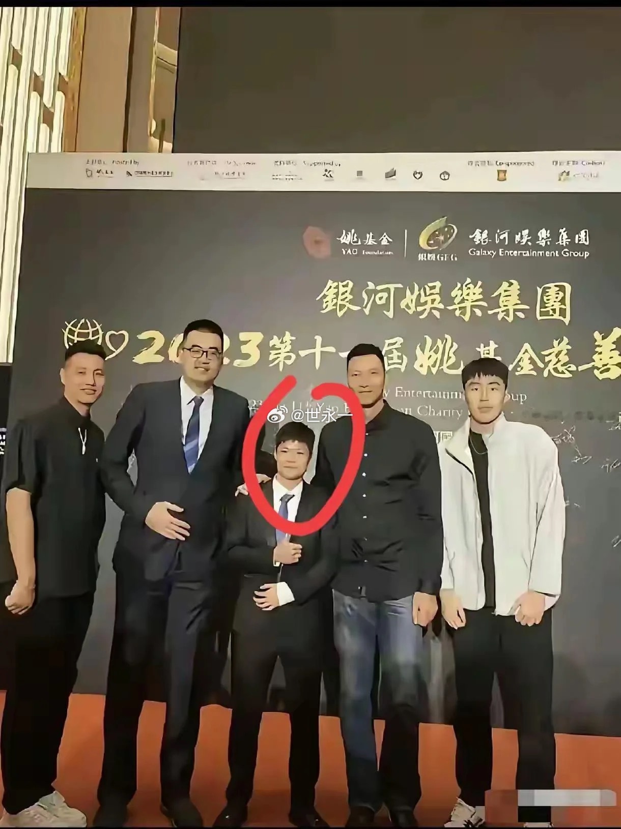 事实证明，男人的实力和身高一点儿关系都没有 