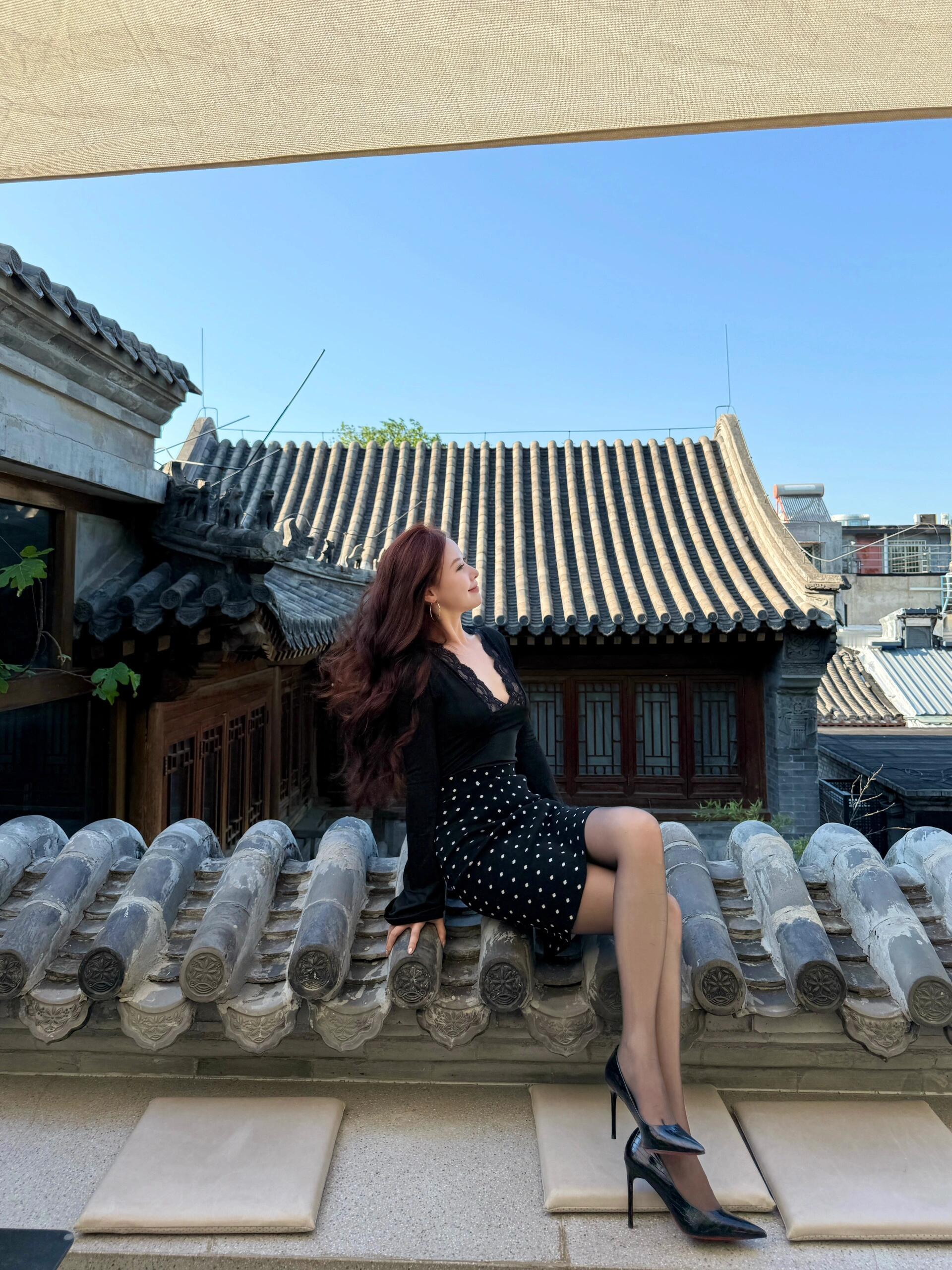 我在屋顶等你涞觅润丝 ​​​