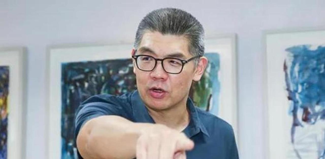 所有人都以为两岸最大的底牌是军事。这就错了！
 
连胜文点破了真相：真正能一招锁