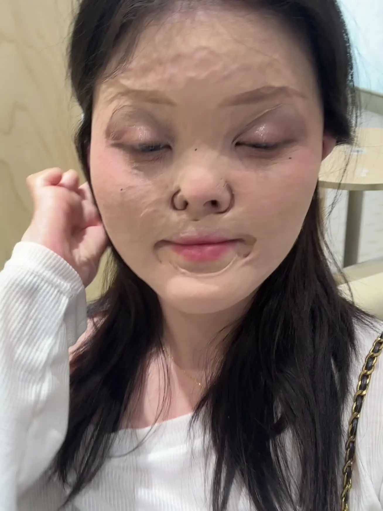 我跟我妈说我吃胖了 我妈说脸圆圆的好看