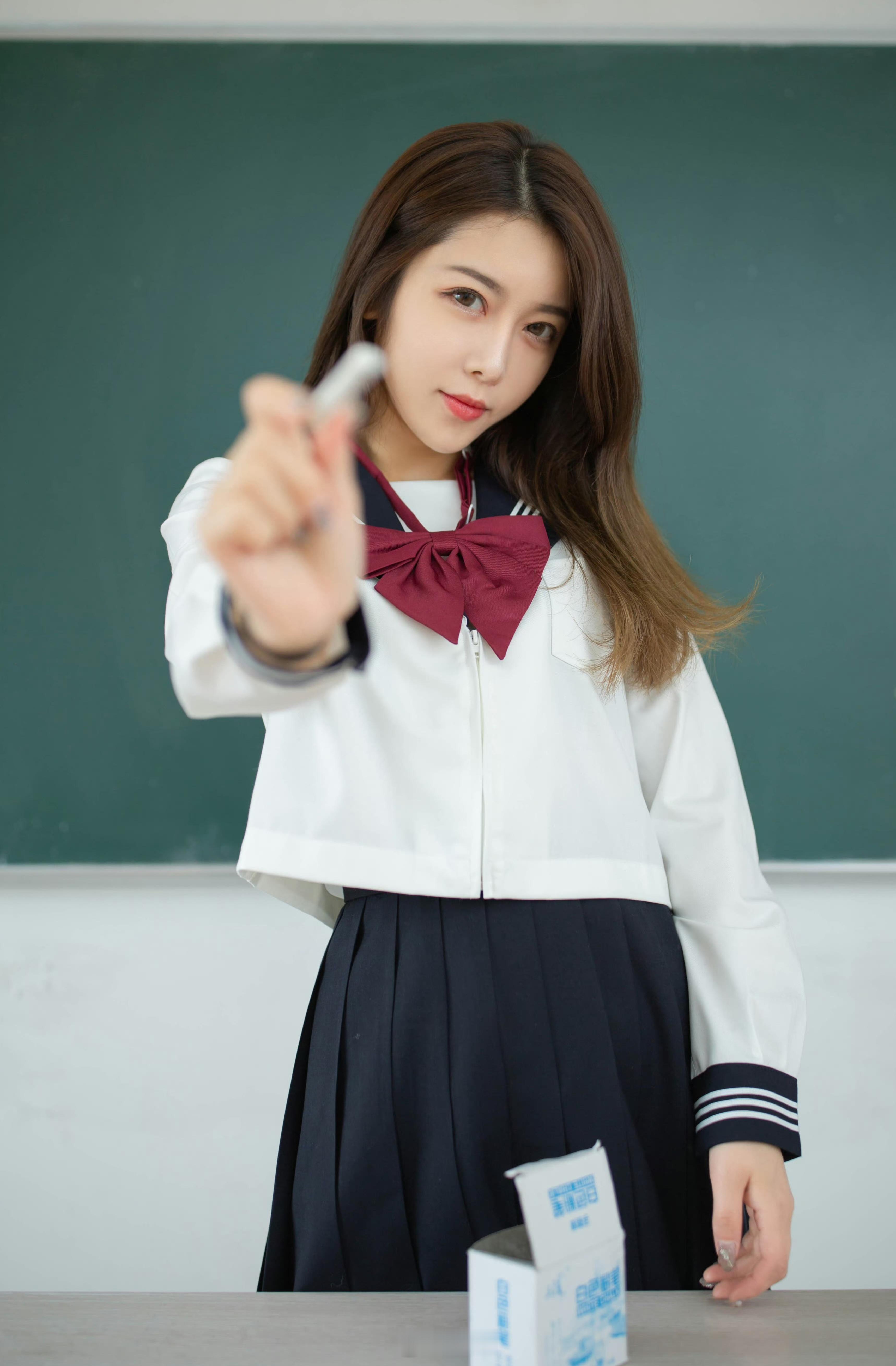 教室里的女孩子青春活力 ​​​