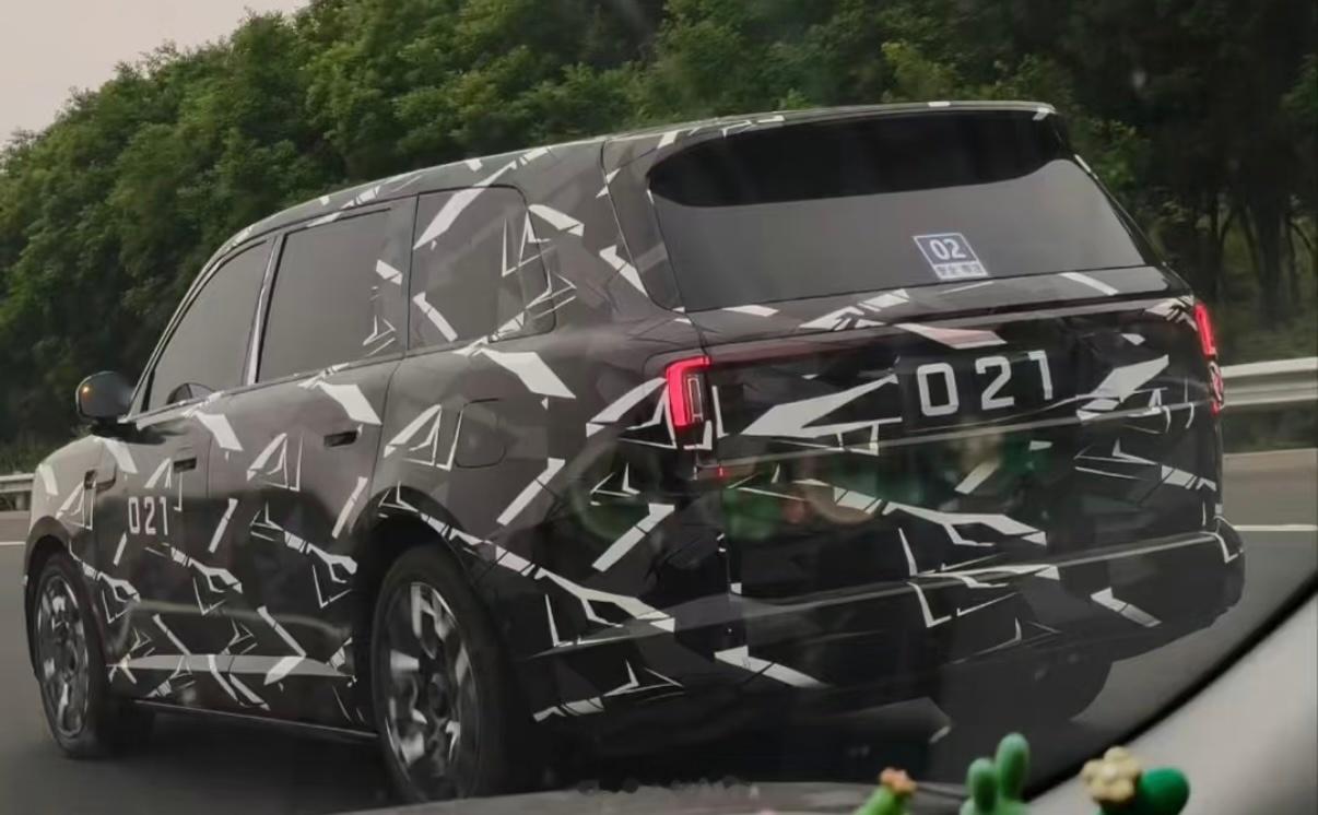 很多小米寻天N90测试车，也快公布申报信息了吧？这个月工信部申报？增程SUV，五