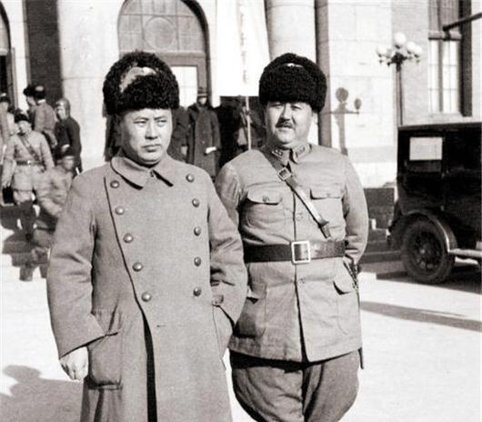 1955年11月授衔时，曾有人提议，说傅作义将军应授大将军衔。同时有人认为，如果