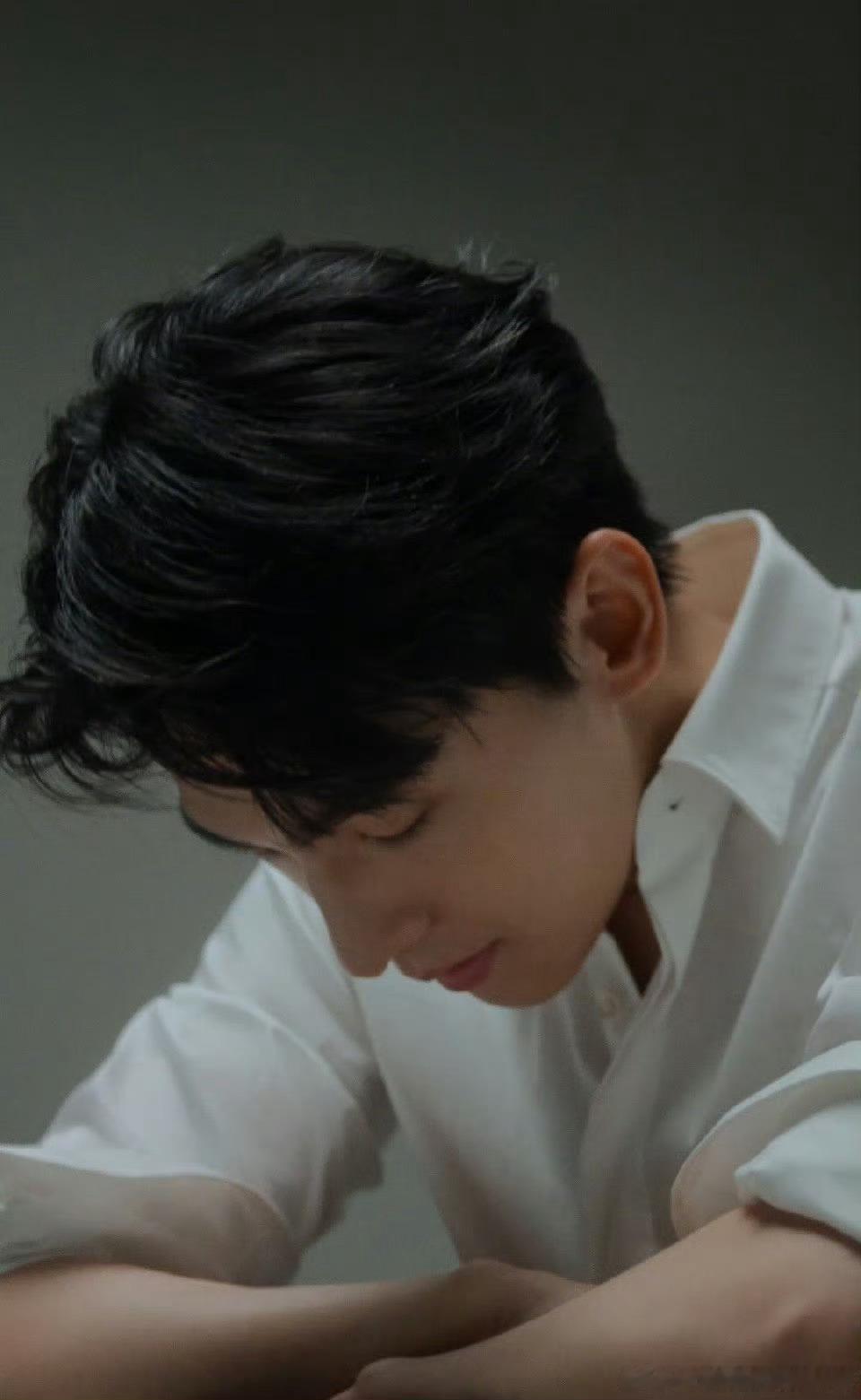 杨洋为了升金V发博金V失踪人口终于回归！原来掉V才是召唤杨洋营业的终极密码。这种